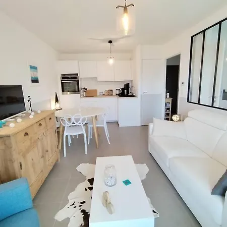 아파트 Flat Near Geneva Cessy